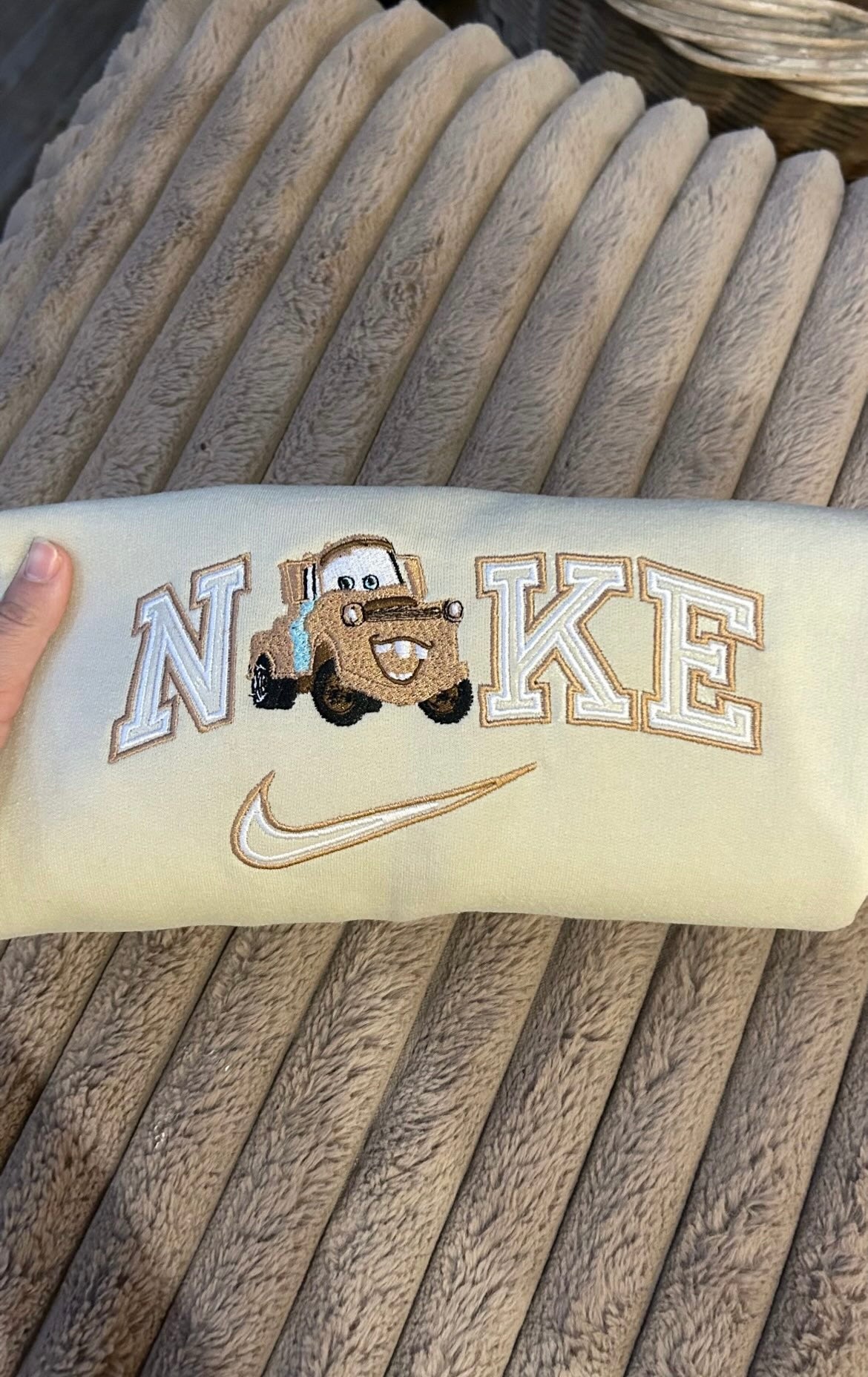 Sweat-shirt molletonné oversize unisexe – n*ke Martin Cars