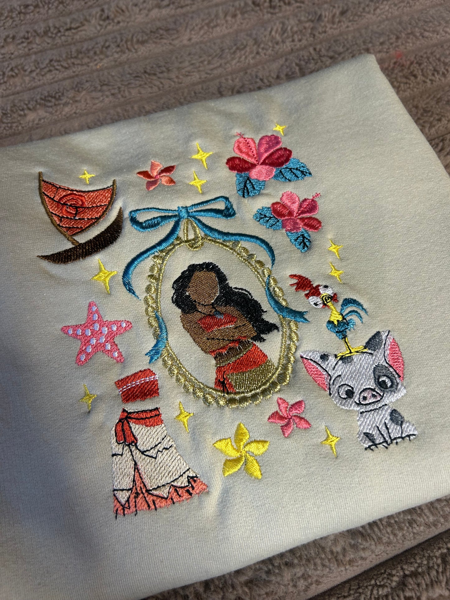 Sweat-shirt molletonné et oversize - univers Vaïna