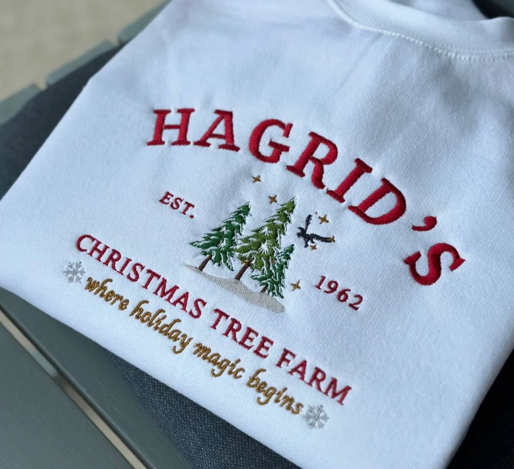 Sweat-shirt "Hagrid's Christmas Tree Farm" – Where Holiday Magic Begins