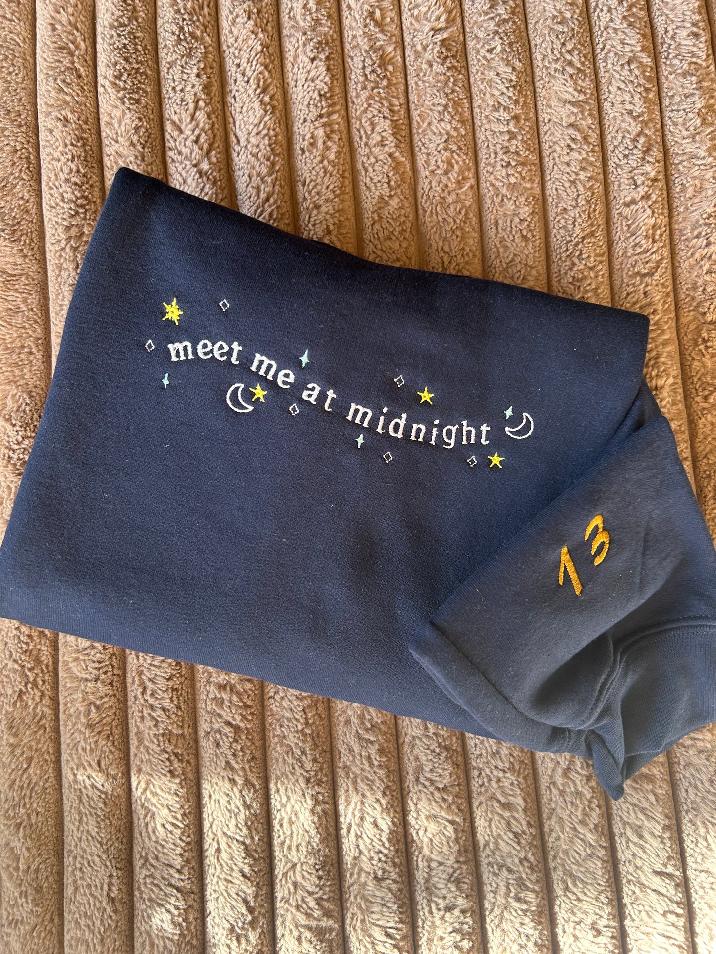 Sweat-shirt molletonné oversize – Meet Me at Midnight (Taylor Swift Inspired)
