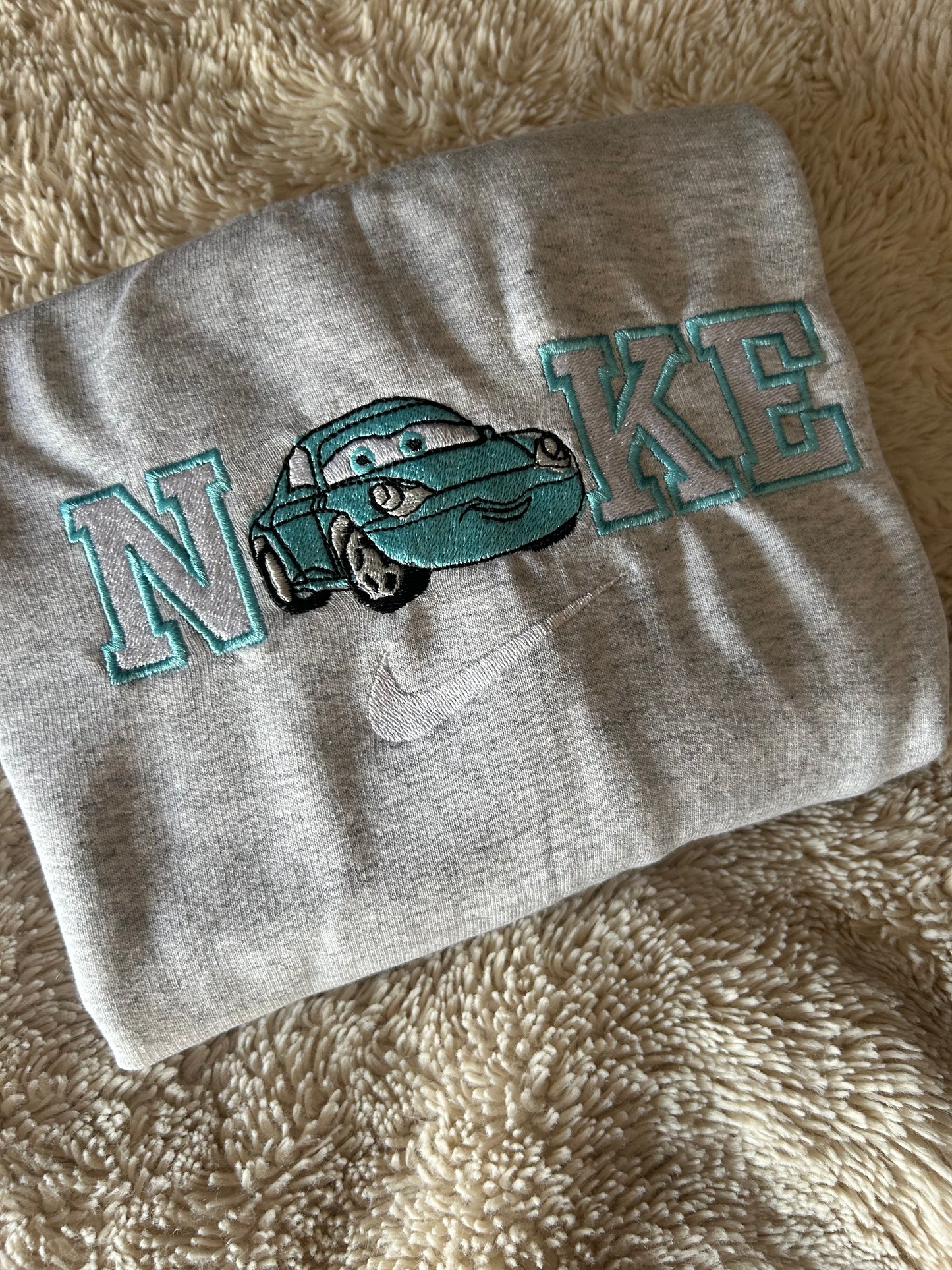 Sweat-shirt molletonné oversize unisexe – Sally Cars