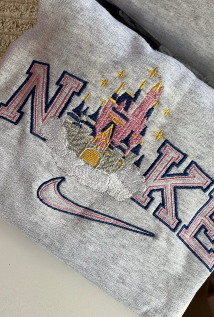 Sweat-shirt molletonné oversize – Château Féerique sur Nuage