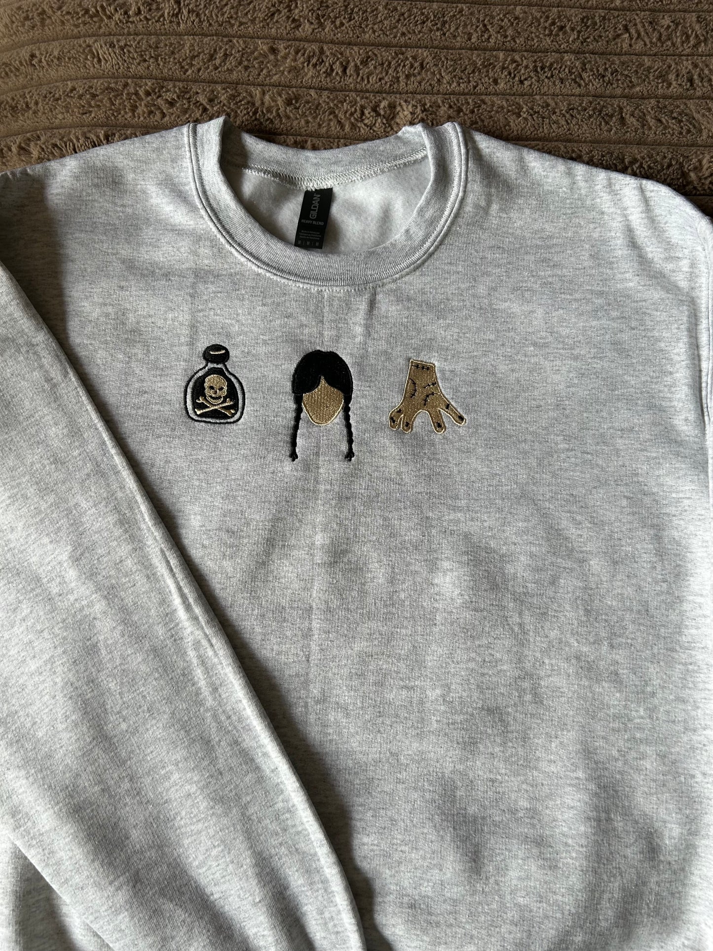 Sweat-shirt molletonné oversize – Mercredi Addams