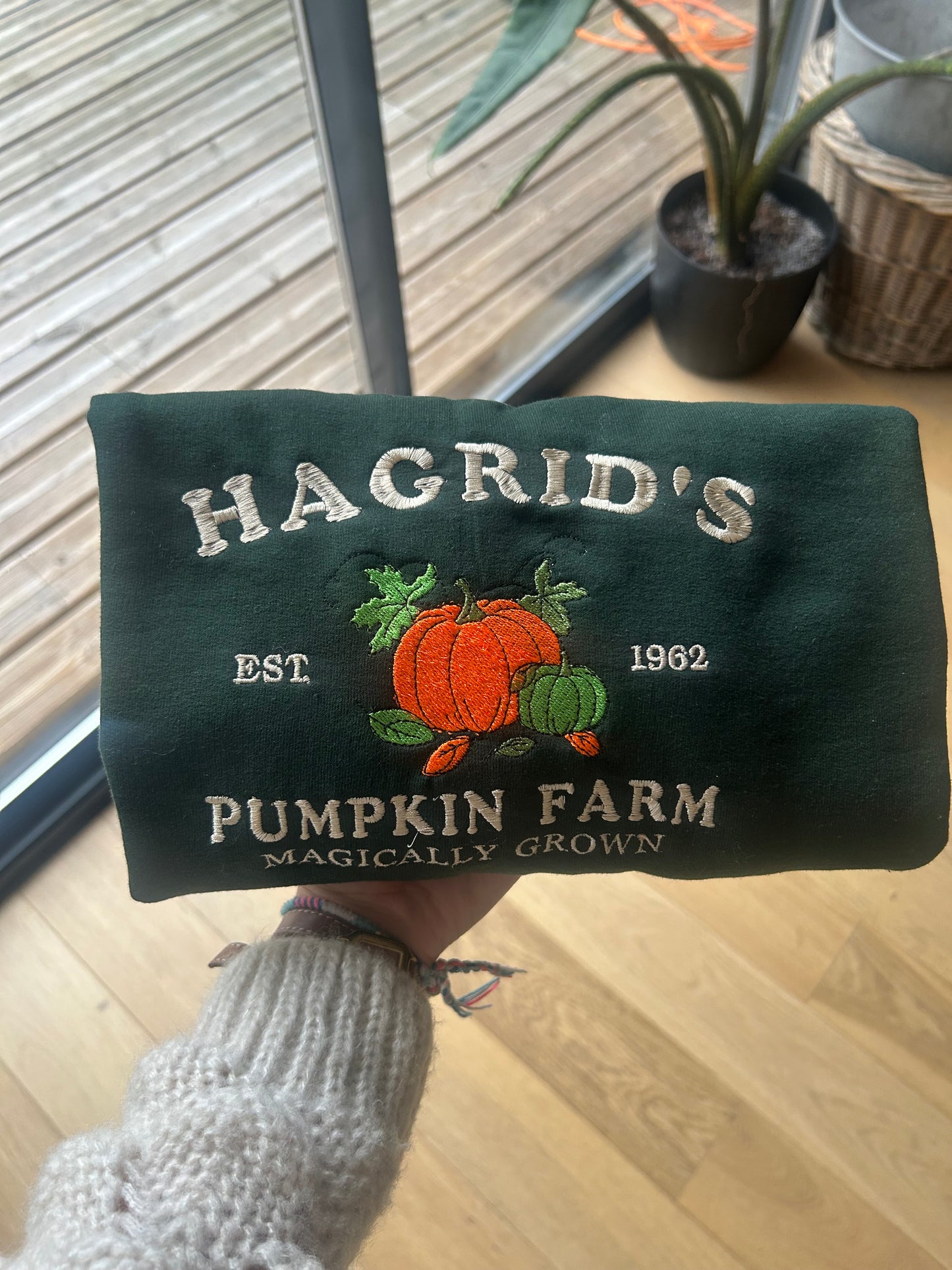 Sweat-shirt brodés hagrid’s pumpkin farm
