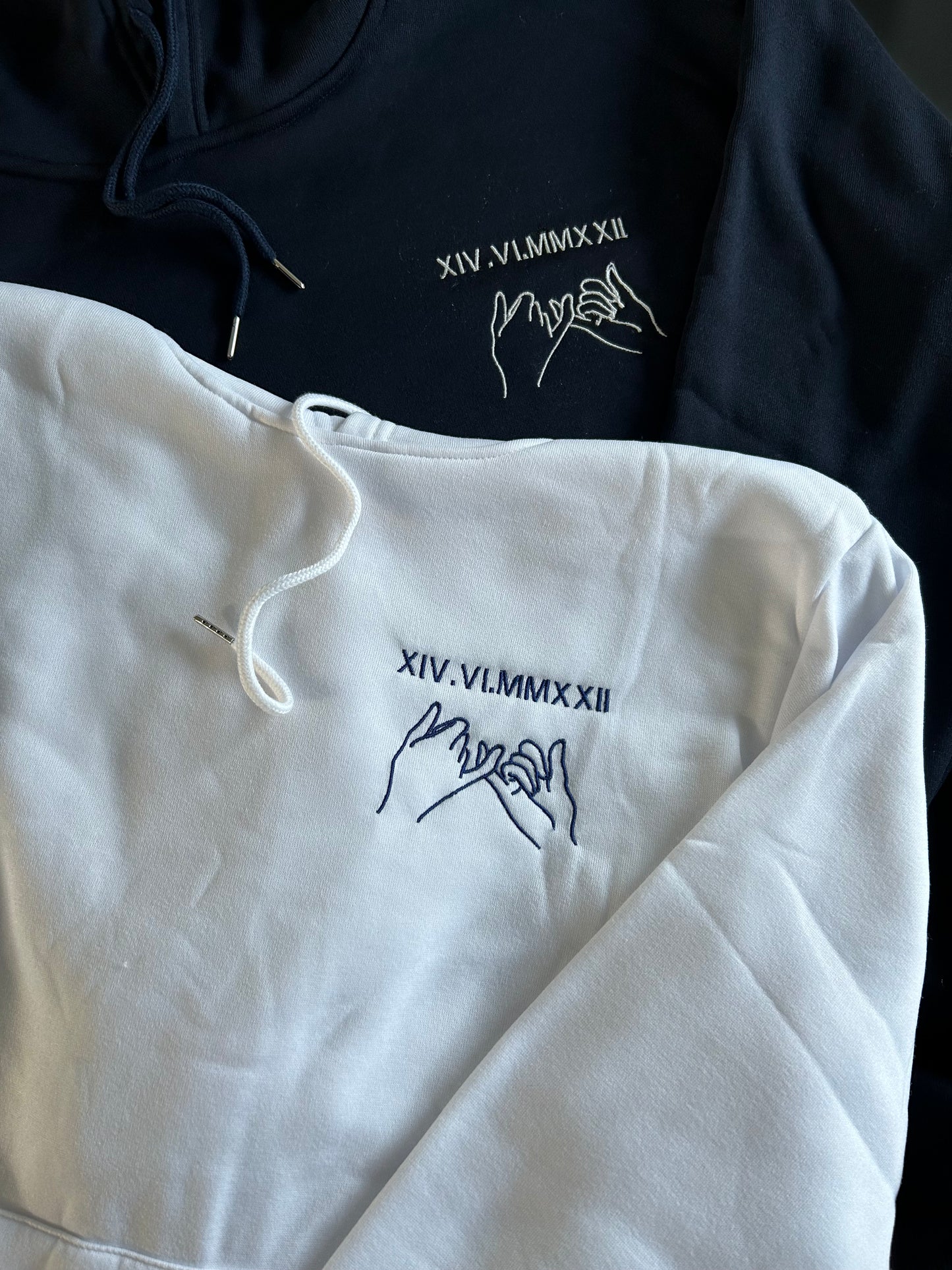 Sweat-shirt couple / date chiffre romain + mains