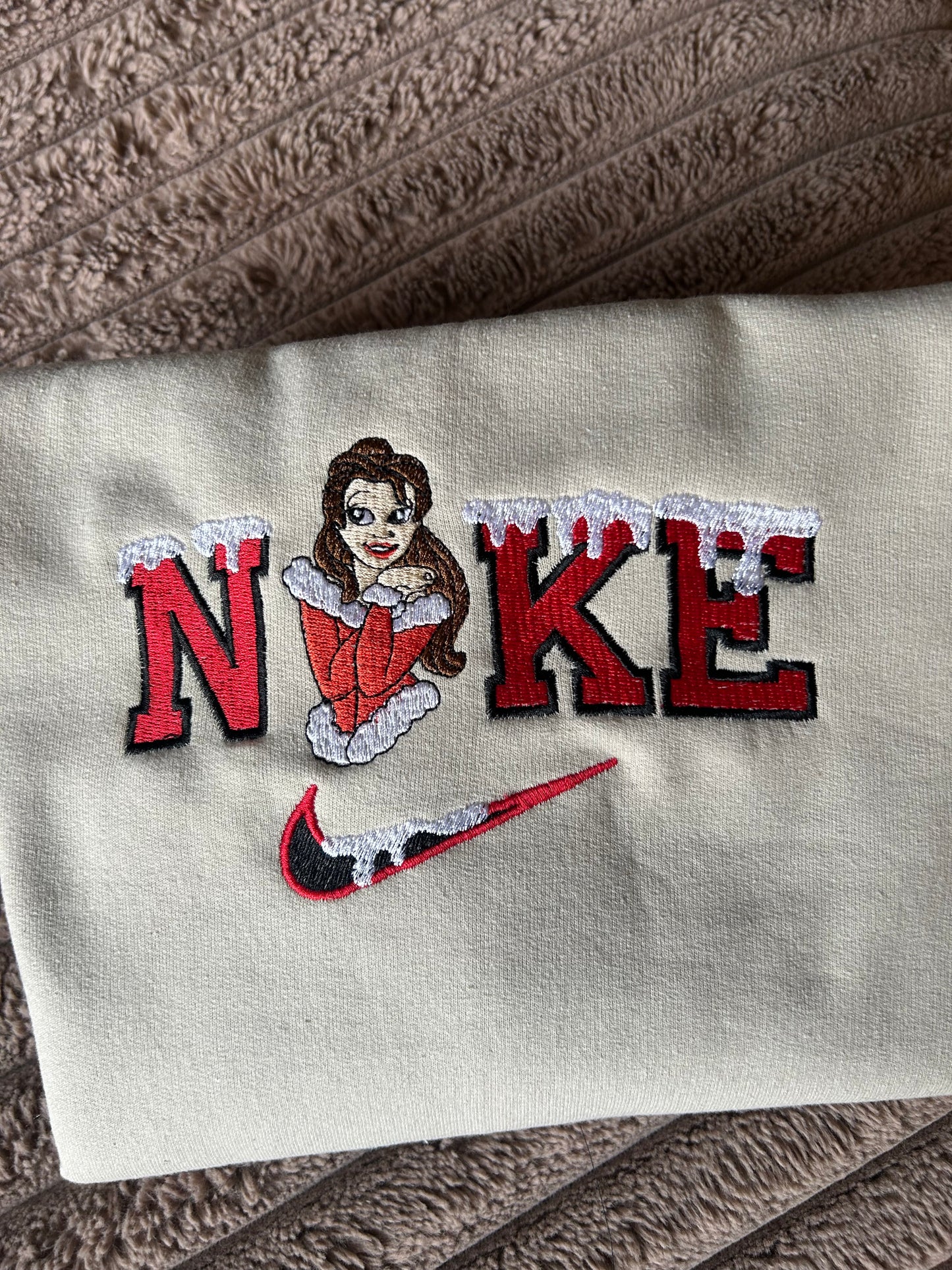 Sweat-shirt molletonné oversize – n*ke la Belle noël (La Belle et la Bête)