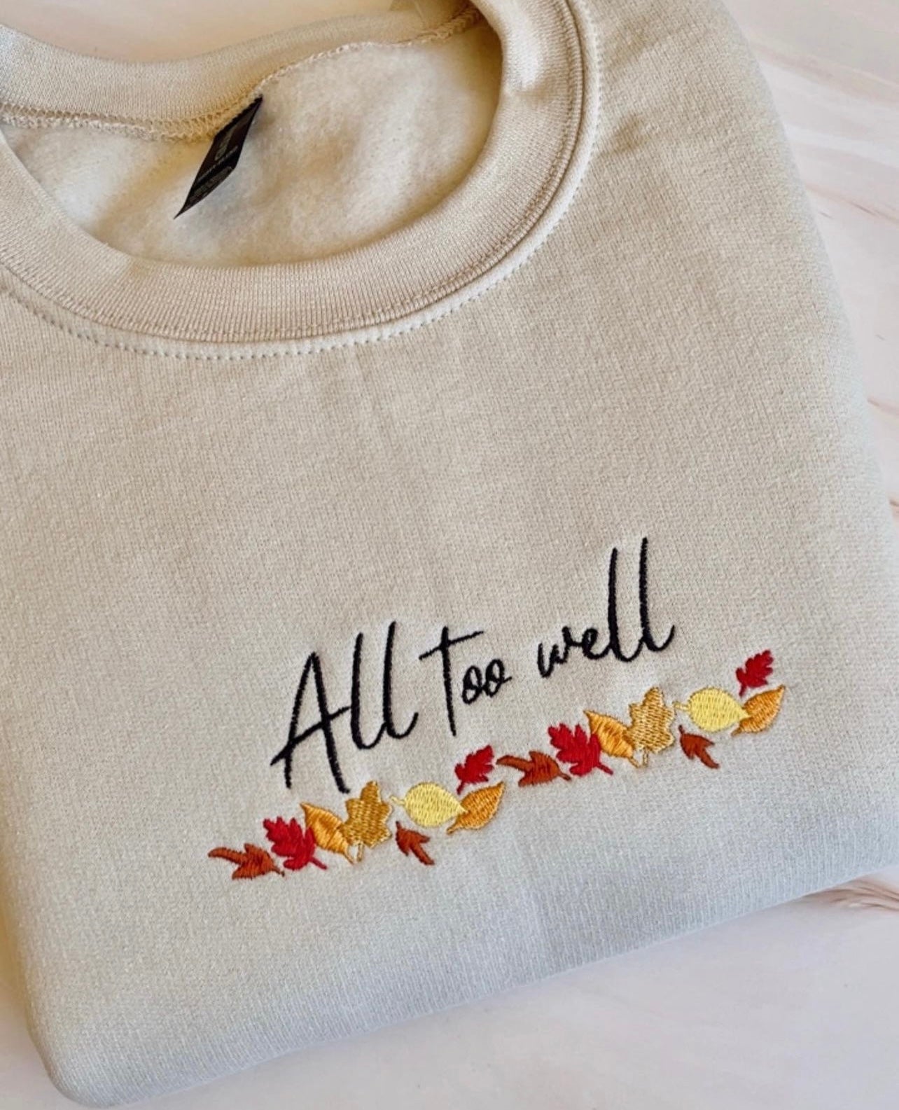 Sweat-shirt brodés all too well / Taylor Swift