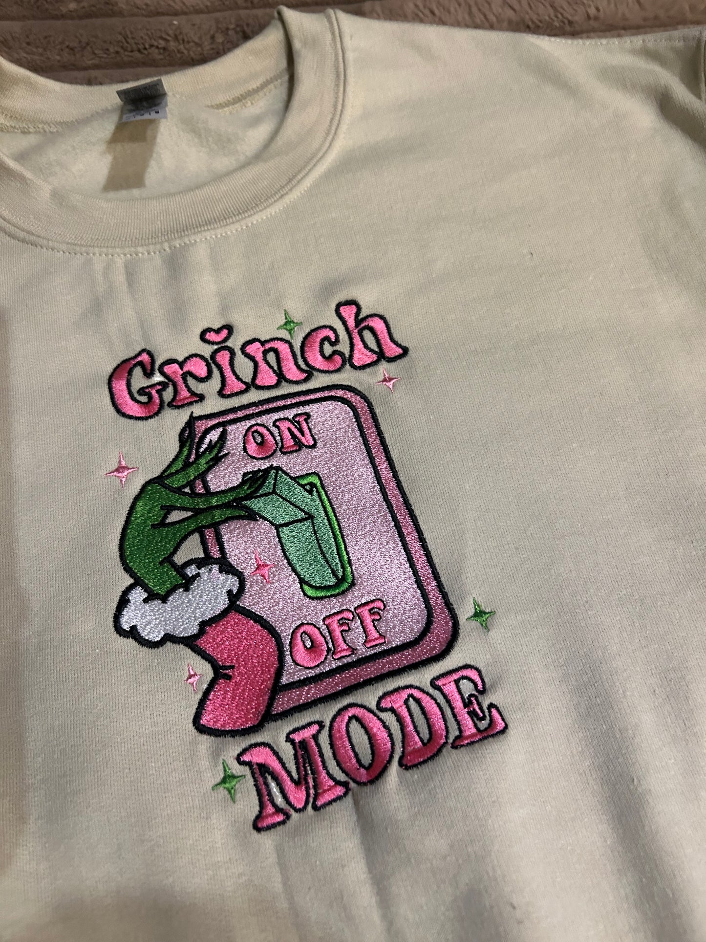 Sweat-shirt brodés le grinch