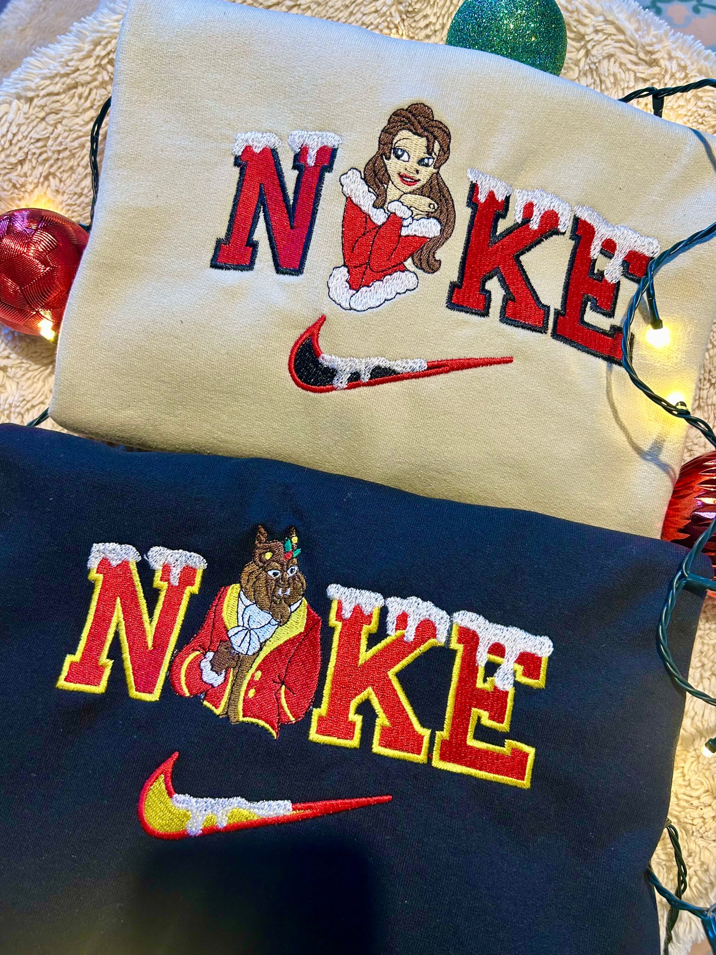 Sweat-shirt molletonné oversize – n*ke la Belle noël (La Belle et la Bête)