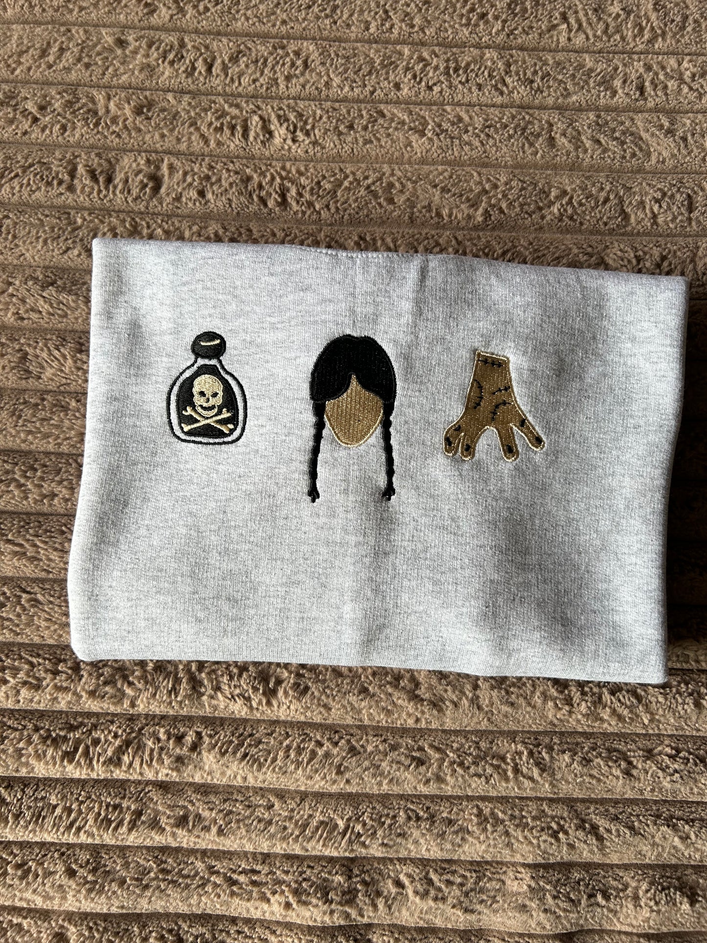 Sweat-shirt molletonné oversize – Mercredi Addams